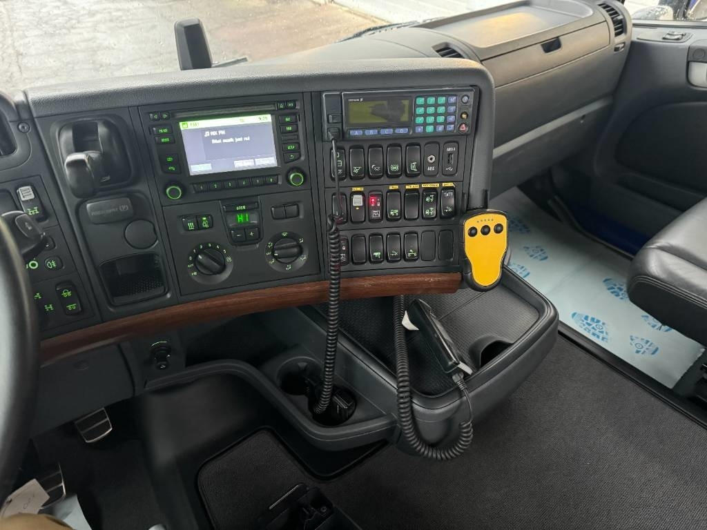 翻斗车 Scania R520LB8X4*4HNB：图12