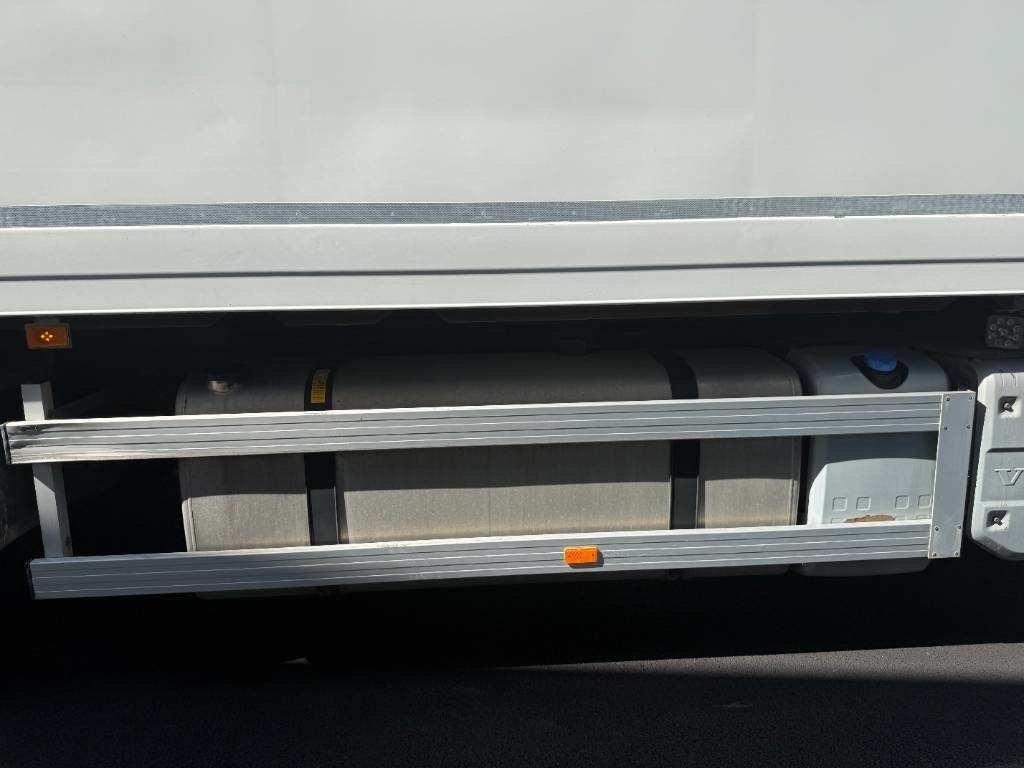 Volvo FH 540 6x2  - 厢式卡车:图3 Volvo FH 540 6x2  - 厢式卡车:图3