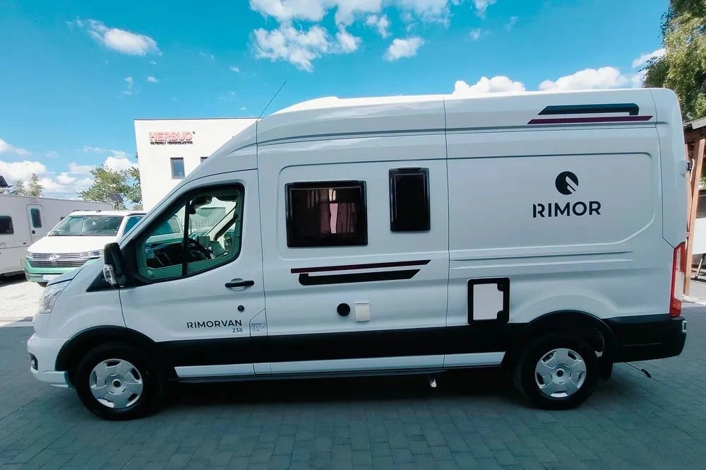 FORD Rimor NEW Ford Van 238 Truma Diesel Roller Shutters Remis AUTOMAT - 露营车:图3 FORD Rimor NEW Ford Van 238 Truma Diesel Roller Shutters Remis AUTOMAT - 露营车:图3