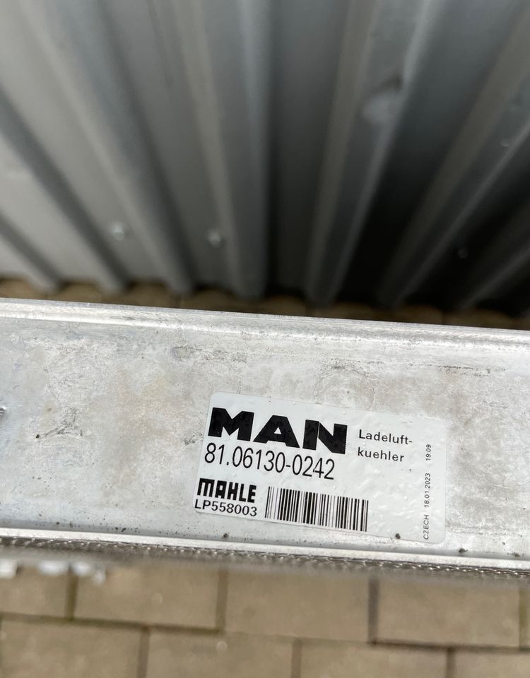 Chłodnica powietrza MAN TG3 TGX intercooler nowy model - 冷却系统 适用于 卡车:图3 Chłodnica powietrza MAN TG3 TGX intercooler nowy model - 冷却系统 适用于 卡车:图3