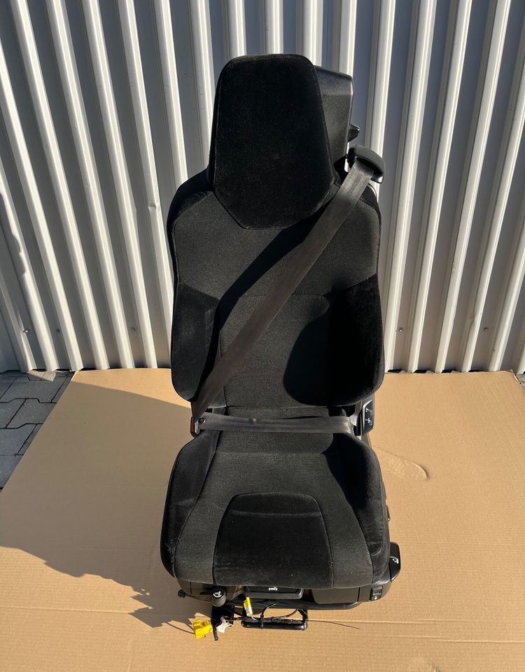 Fotel kierowcy MAN TG3 TGX nowy model siedzenie lewe - 驾驶室和内部 适用于 卡车:图1 Fotel kierowcy MAN TG3 TGX nowy model siedzenie lewe - 驾驶室和内部 适用于 卡车:图1
