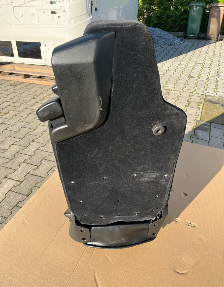 Fotel kierowcy MAN TG3 TGX nowy model siedzenie lewe - 驾驶室和内部 适用于 卡车:图5 Fotel kierowcy MAN TG3 TGX nowy model siedzenie lewe - 驾驶室和内部 适用于 卡车:图5