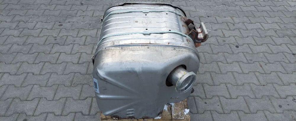 IVECO EUROCARGO EURO 6 KATALIZATOR TŁUMIK NOWY 5801833244 - 催化转化器 适用于 卡车:图4 IVECO EUROCARGO EURO 6 KATALIZATOR TŁUMIK NOWY 5801833244 - 催化转化器 适用于 卡车:图4