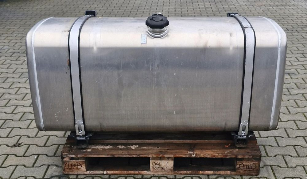 IVECO S WAY HI WAY STRALIS ZBIORNIK PALIWA NOWY - 燃料系统:图1 IVECO S WAY HI WAY STRALIS ZBIORNIK PALIWA NOWY - 燃料系统:图1