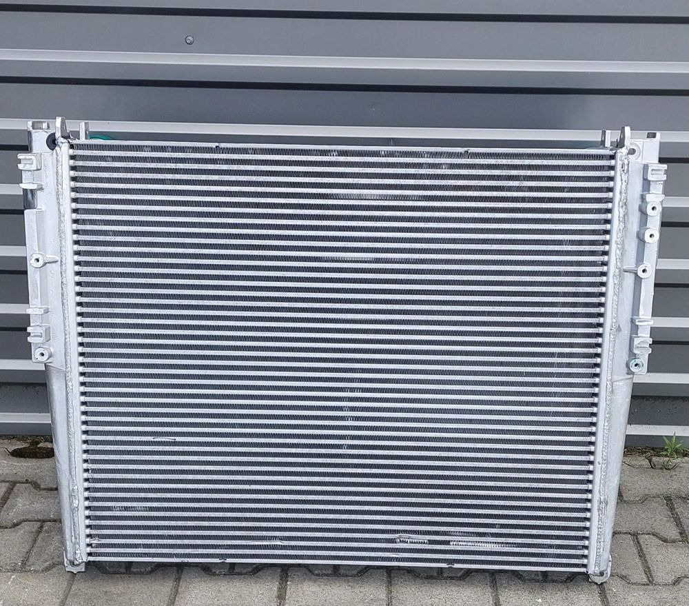 MERCEDES ACTROS MP4 CHŁODNICA POWIETRZA INTERCOOLER NOWA - 散热器 适用于 汽车:图2 MERCEDES ACTROS MP4 CHŁODNICA POWIETRZA INTERCOOLER NOWA - 散热器 适用于 汽车:图2
