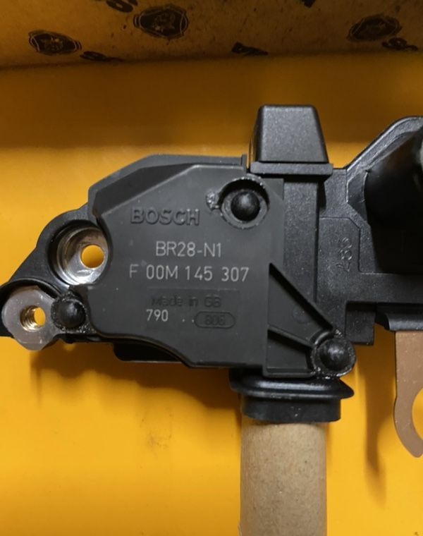 Regulator napięcia w alternatorze Scania R NOWY - 交流发电机 适用于 卡车:图2 Regulator napięcia w alternatorze Scania R NOWY - 交流发电机 适用于 卡车:图2