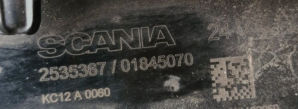 SCANIA R S HALOGEN DALEKOSIĘŻNY HALOGENY 2535366 2535367 - 灯光/ 照明 适用于 卡车:图3 SCANIA R S HALOGEN DALEKOSIĘŻNY HALOGENY 2535366 2535367 - 灯光/ 照明 适用于 卡车:图3