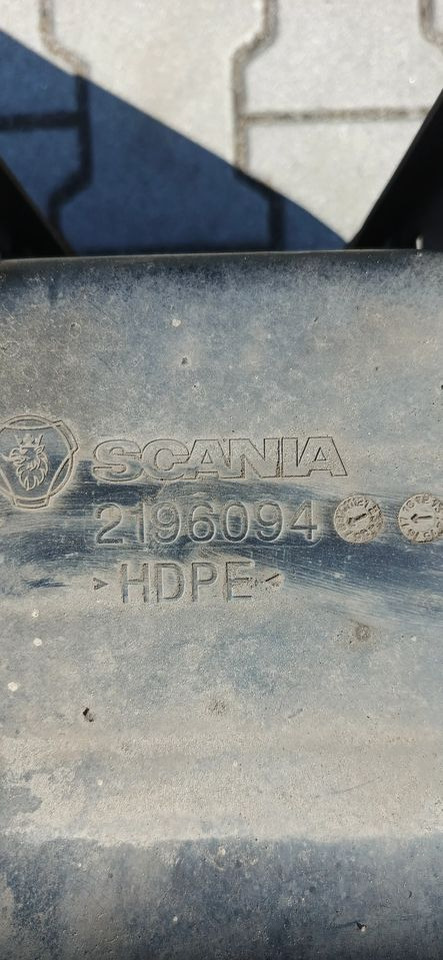 SCANIA R S ZBIORNIK ADBLUE 2196094 - 车用尿素溶液箱 适用于 卡车:图2 SCANIA R S ZBIORNIK ADBLUE 2196094 - 车用尿素溶液箱 适用于 卡车:图2