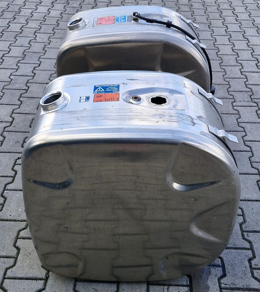 SCANIA R S ZBIORNIK PALIWA 200L NOWY - 燃料箱 适用于 卡车:图4 SCANIA R S ZBIORNIK PALIWA 200L NOWY - 燃料箱 适用于 卡车:图4
