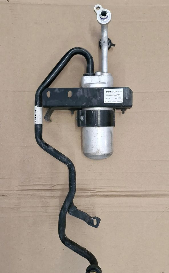 VOLVO FH4 FH5 SKRAPLACZ KLIMATYZACJI - 冷凝器 适用于 卡车:图1 VOLVO FH4 FH5 SKRAPLACZ KLIMATYZACJI - 冷凝器 适用于 卡车:图1