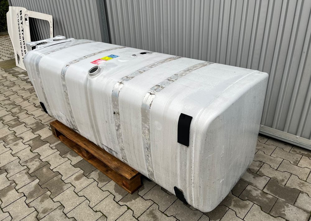Zbiornik Scania 1000 litrów bak - 燃料箱 适用于 卡车:图2 Zbiornik Scania 1000 litrów bak - 燃料箱 适用于 卡车:图2