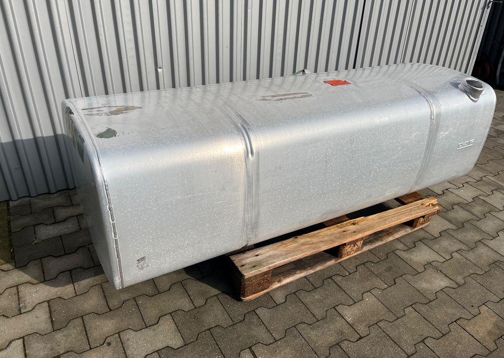 Zbiornik paliwa DAF XF CF 690 litrów bak - 燃料箱 适用于 卡车:图2 Zbiornik paliwa DAF XF CF 690 litrów bak - 燃料箱 适用于 卡车:图2