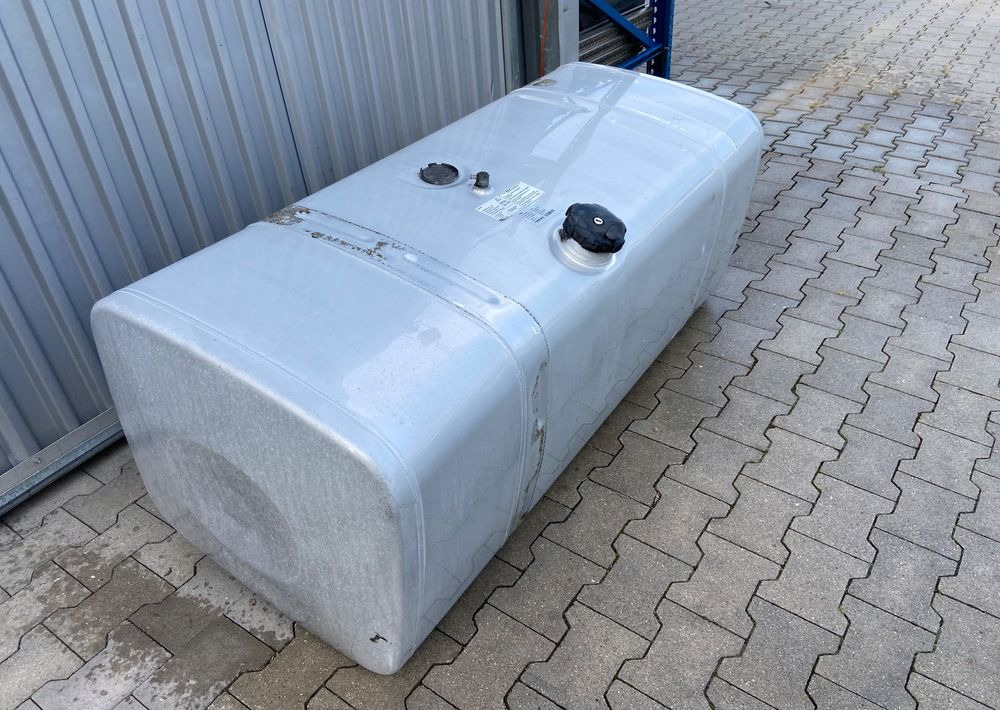 Zbiornik paliwa MAN TGX TGS 600 litrów bak - 燃料箱 适用于 卡车:图3 Zbiornik paliwa MAN TGX TGS 600 litrów bak - 燃料箱 适用于 卡车:图3