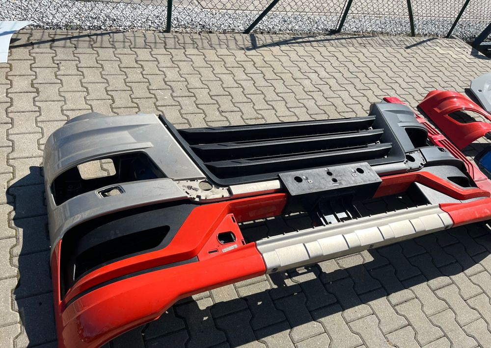 Zderzak MAN TG3 TGX nowy model - 保险杠 适用于 卡车:图1 Zderzak MAN TG3 TGX nowy model - 保险杠 适用于 卡车:图1