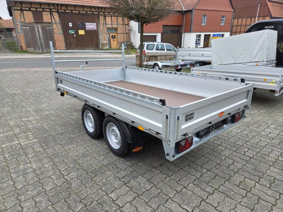 Böckmann 3016/27 F PKW-Anhänger Hochlader 2,7 to Top Ausstattung - 栏板式/ 平板拖车:图3 Böckmann 3016/27 F PKW-Anhänger Hochlader 2,7 to Top Ausstattung - 栏板式/ 平板拖车:图3