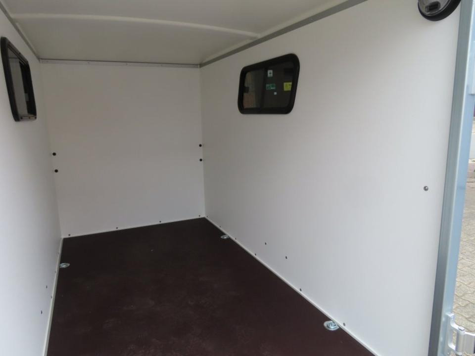 封闭厢式拖车 Böckmann KT 2513/135 PKW-Anhänger Kofferanhänger Fenster 100km/h:图6 封闭厢式拖车 Böckmann KT 2513/135 PKW-Anhänger Kofferanhänger Fenster 100km/h:图6