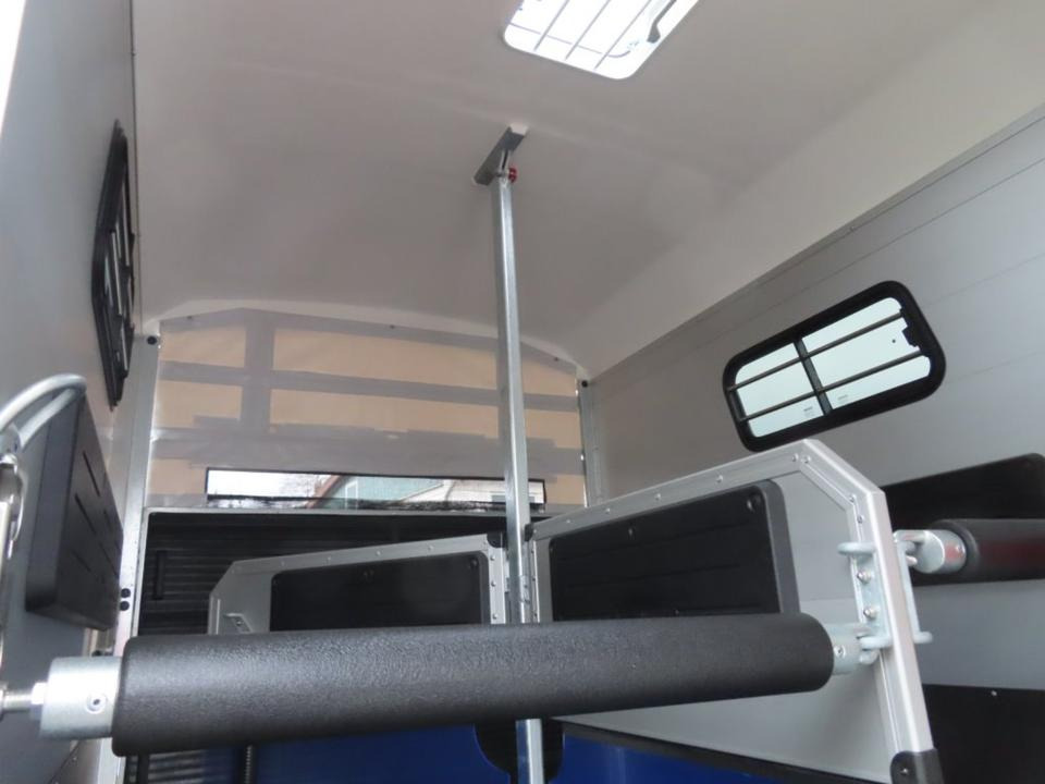 马拖车 Böckmann Pferdeanhänger Portax SKA 2025 WCF Fenster links/ rechts:图16 马拖车 Böckmann Pferdeanhänger Portax SKA 2025 WCF Fenster links/ rechts:图16