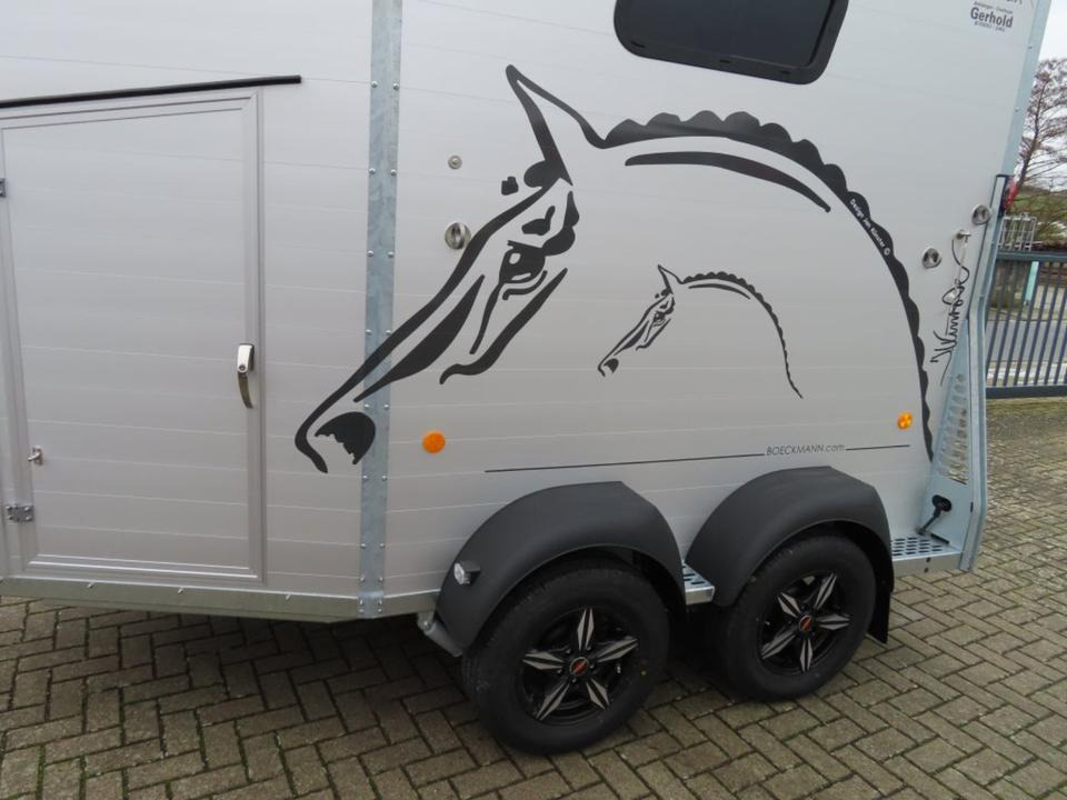 马拖车 Böckmann Pferdeanhänger Portax SKA 2025 WCF Fenster links/ rechts:图20 马拖车 Böckmann Pferdeanhänger Portax SKA 2025 WCF Fenster links/ rechts:图20