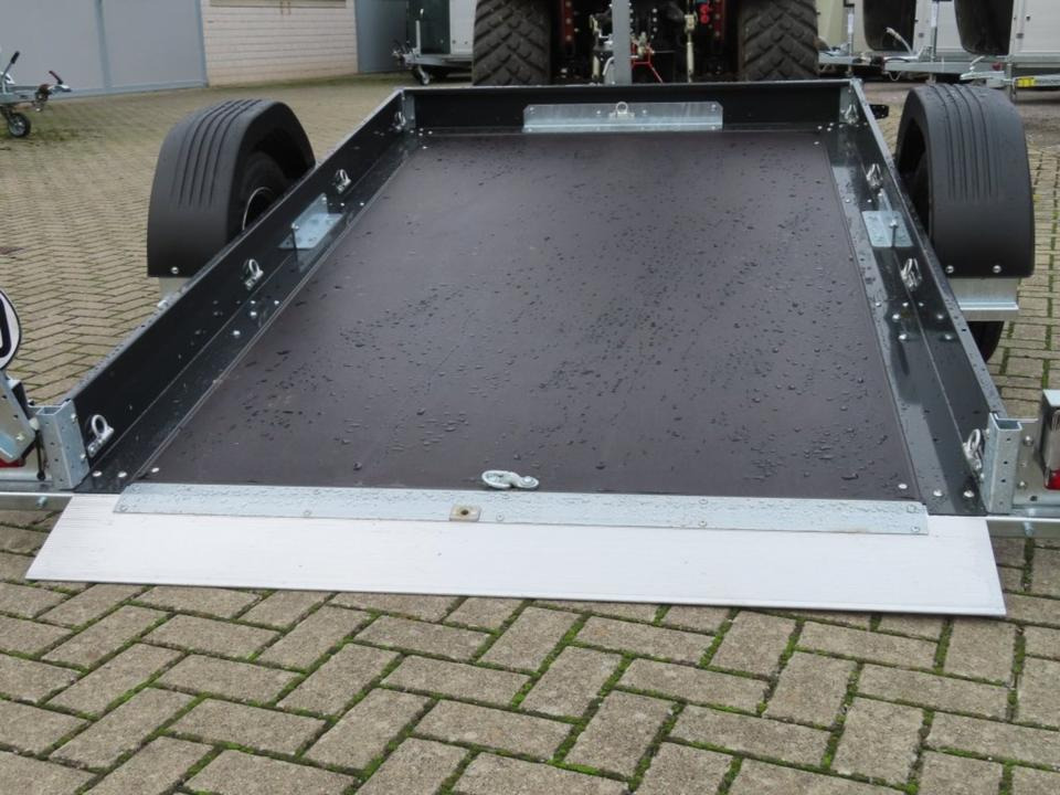 PKW Absenkanhänger, Unsinn, 750 kg, ungebremst, 100 km/h - 栏板式/ 平板拖车:图2 PKW Absenkanhänger, Unsinn, 750 kg, ungebremst, 100 km/h - 栏板式/ 平板拖车:图2