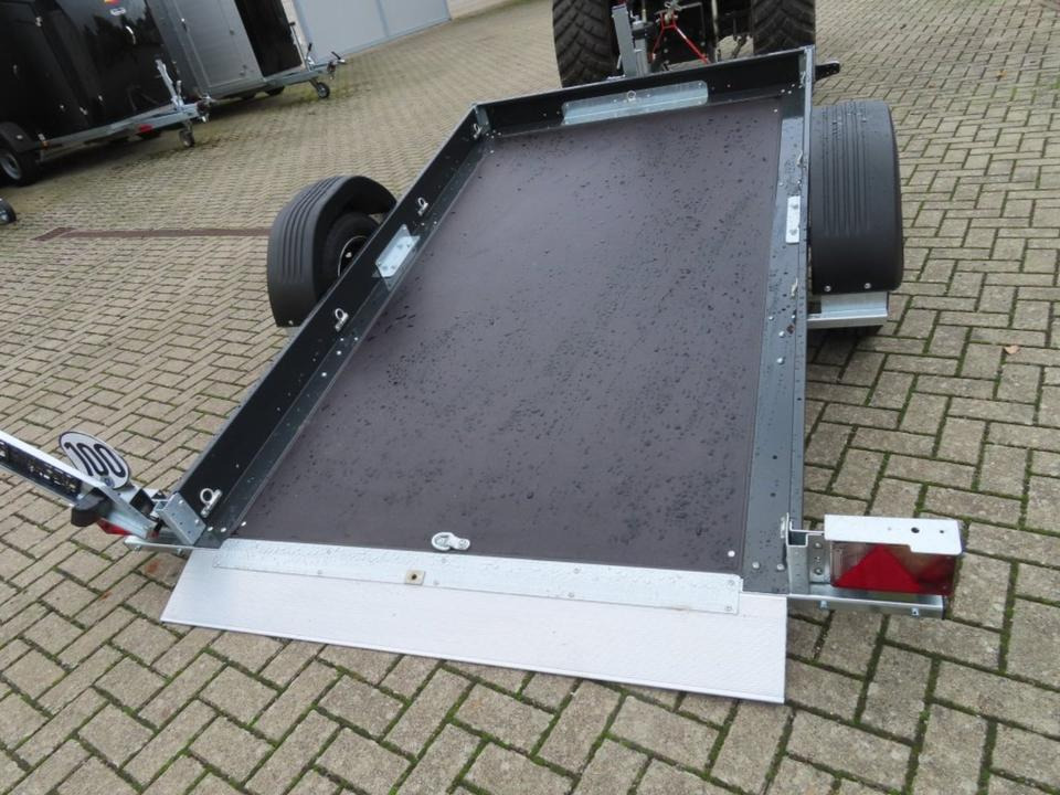 PKW Absenkanhänger, Unsinn, 750 kg, ungebremst, 100 km/h - 栏板式/ 平板拖车:图5 PKW Absenkanhänger, Unsinn, 750 kg, ungebremst, 100 km/h - 栏板式/ 平板拖车:图5