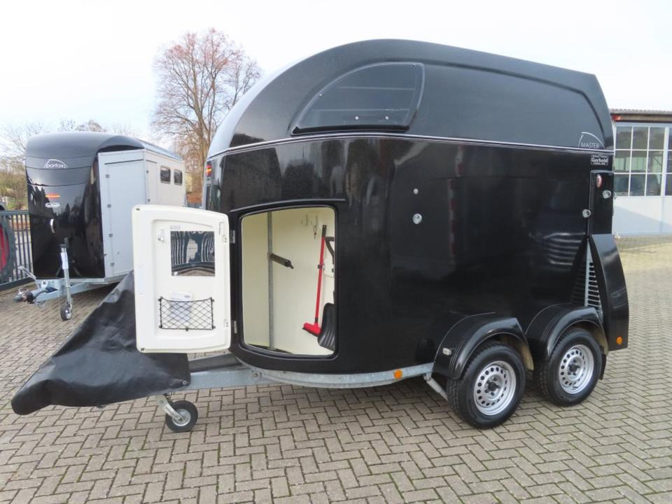 Pferdeanhänger Böckmann Master, Aluboden Sattelkammer 100 Km/h - 马拖车:图1 Pferdeanhänger Böckmann Master, Aluboden Sattelkammer 100 Km/h - 马拖车:图1