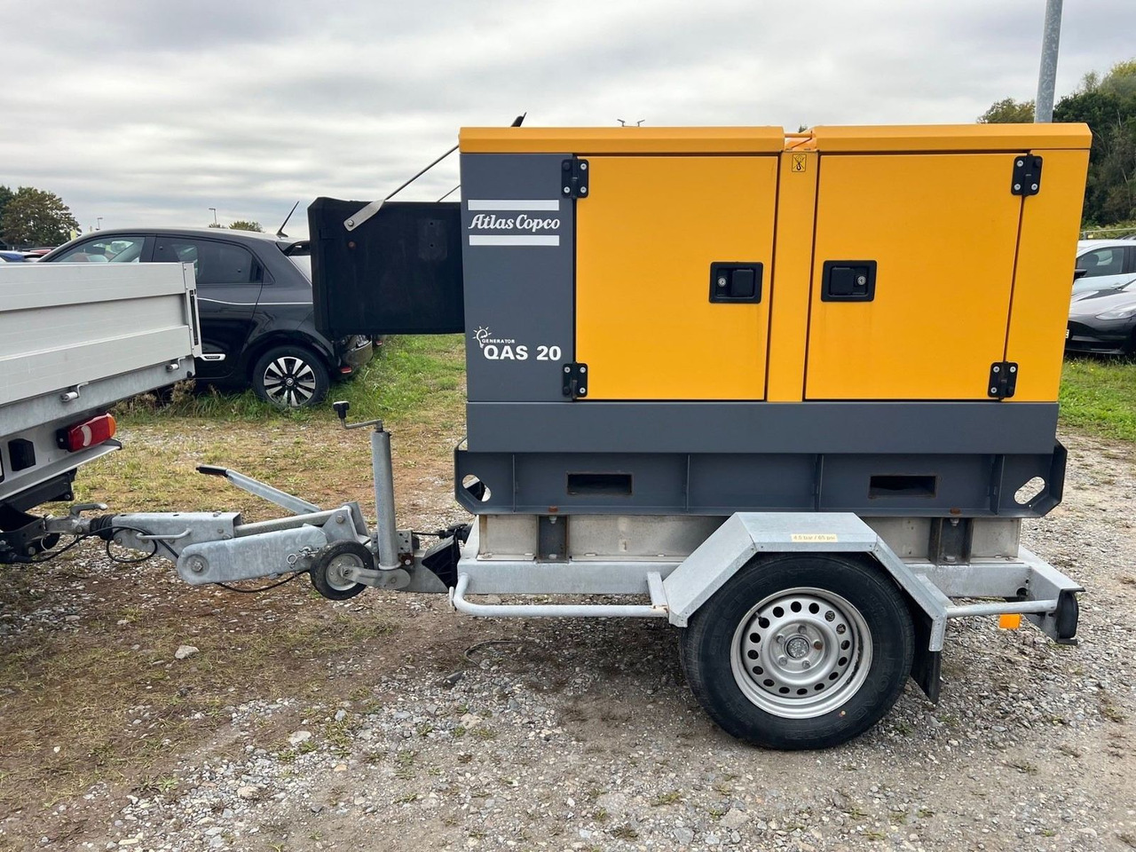 IBERICA Atlas Copco Stromerzeuger QAS20 (20kVA/1 - 汽车拖车:图2 IBERICA Atlas Copco Stromerzeuger QAS20 (20kVA/1 - 汽车拖车:图2