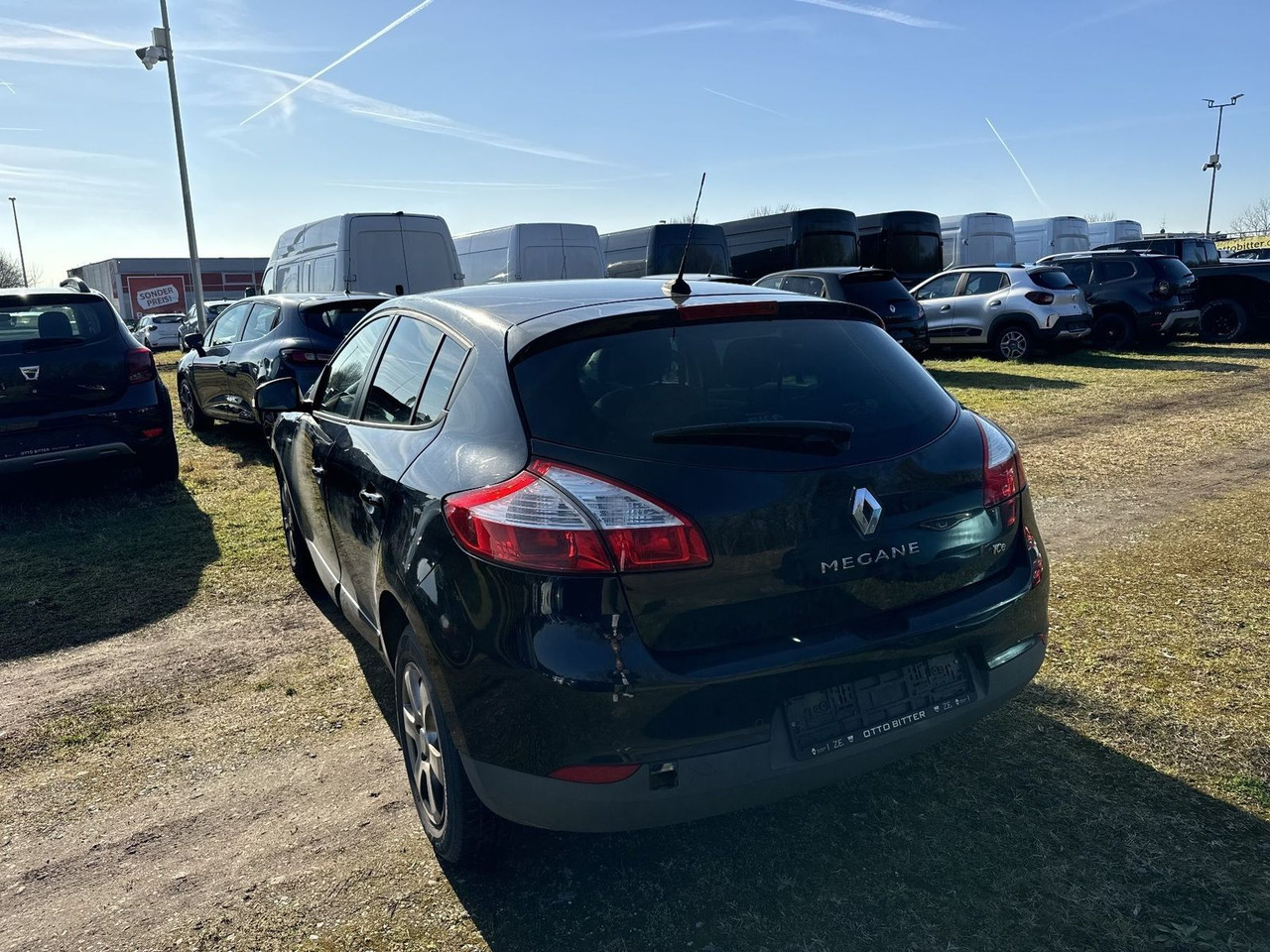 Renault Megane Limited TCe115 +KUPPLUNG DEFEKT/MOTOR OK+ - 轿车:图2 Renault Megane Limited TCe115 +KUPPLUNG DEFEKT/MOTOR OK+ - 轿车:图2