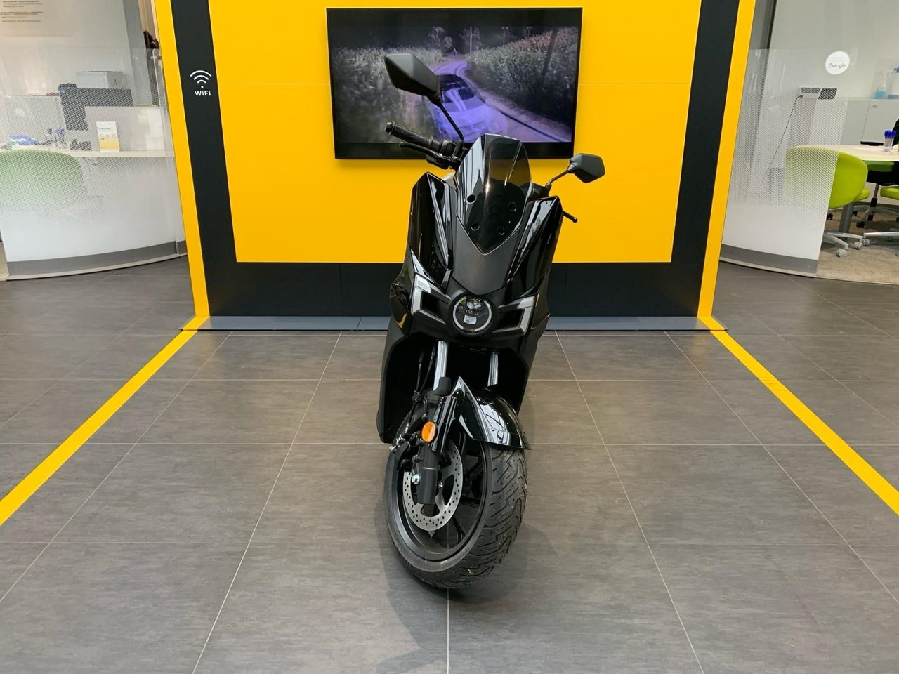 Silence S01 L1e Connected 45km/h (5,6 kWh) ELEKTROROLLER - 摩托车:图3 Silence S01 L1e Connected 45km/h (5,6 kWh) ELEKTROROLLER - 摩托车:图3
