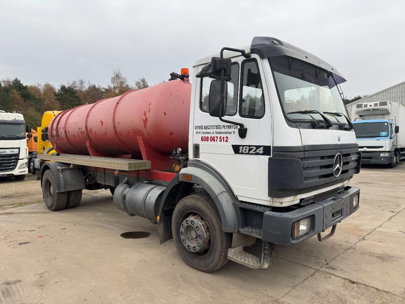 Mercedes-Benz SK 1824 (10.000 L / GRAND PONT / LAMES / V6 MOTEUR / PARFAIT ETAT) - 真空车:图3 Mercedes-Benz SK 1824 (10.000 L / GRAND PONT / LAMES / V6 MOTEUR / PARFAIT ETAT) - 真空车:图3