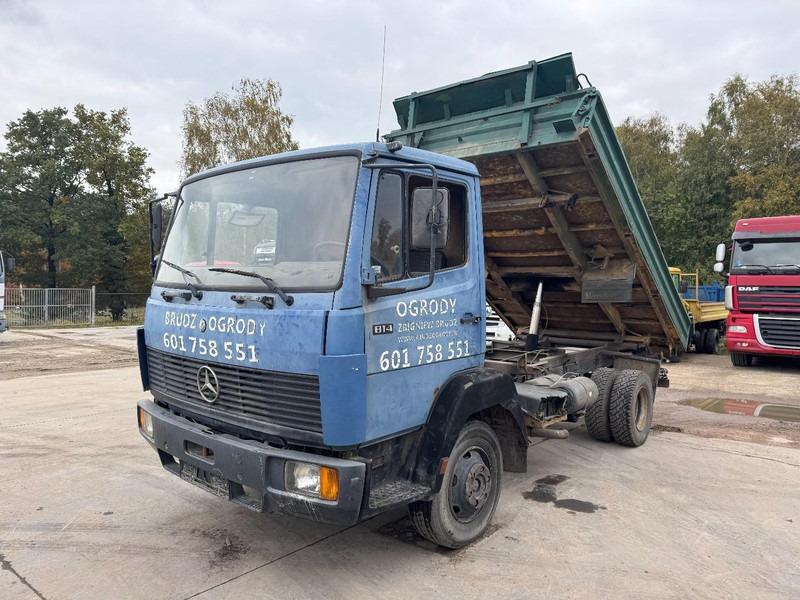Mercedes-Benz SK 814 (6 CYLINDER / STEEL SUSPENSION / MANUAL PUMP / 3-SIDE TIPPER) - 翻斗车:图1 Mercedes-Benz SK 814 (6 CYLINDER / STEEL SUSPENSION / MANUAL PUMP / 3-SIDE TIPPER) - 翻斗车:图1
