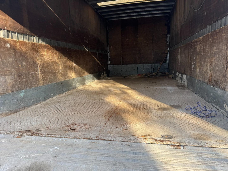 Mercedes-Benz SK 814 (STEEL SUSPENSION & MANUAL GEARBOX / SUSPENSION LAMES & BOITE MANUELLE) 租赁 Mercedes-Benz SK 814 (STEEL SUSPENSION & MANUAL GEARBOX / SUSPENSION LAMES & BOITE MANUELLE):图15 Mercedes-Benz SK 814 (STEEL SUSPENSION & MANUAL GEARBOX / SUSPENSION LAMES & BOITE MANUELLE) 租赁 Mercedes-Benz SK 814 (STEEL SUSPENSION & MANUAL GEARBOX / SUSPENSION LAMES & BOITE MANUELLE):图15