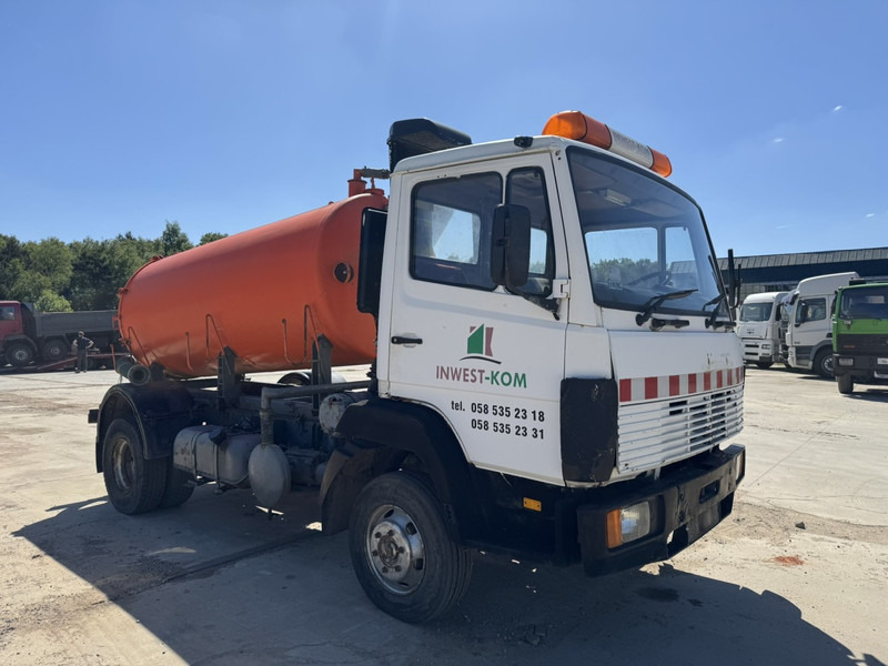 Mercedes-Benz SK 914 (8000 L / STEEL SUSPENSION & MANUAL PUMP / SUSPENSION LAMES & POMPE MANUELLE) - 真空车:图3 Mercedes-Benz SK 914 (8000 L / STEEL SUSPENSION & MANUAL PUMP / SUSPENSION LAMES & POMPE MANUELLE) - 真空车:图3