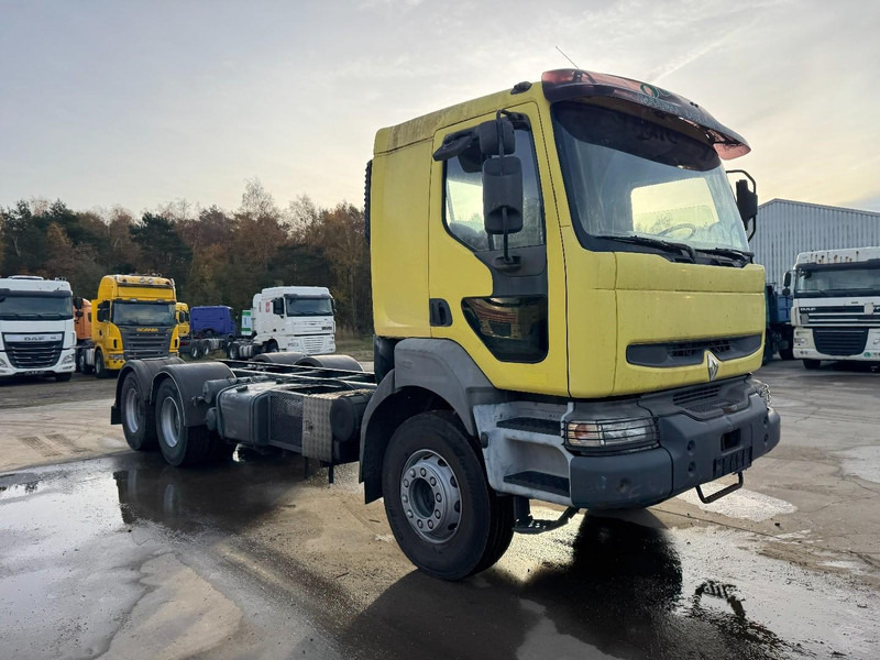 Renault Kerax 420 (GRAND PONT / SUSPENSION LAMES / BOITE MANUELLE / PARFAIT ETAT !!!) - 驾驶室底盘卡车:图3 Renault Kerax 420 (GRAND PONT / SUSPENSION LAMES / BOITE MANUELLE / PARFAIT ETAT !!!) - 驾驶室底盘卡车:图3