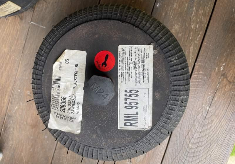 Mercedes-Benz Tourimo - 空气悬架 适用于 巴士:图1 Mercedes-Benz Tourimo - 空气悬架 适用于 巴士:图1