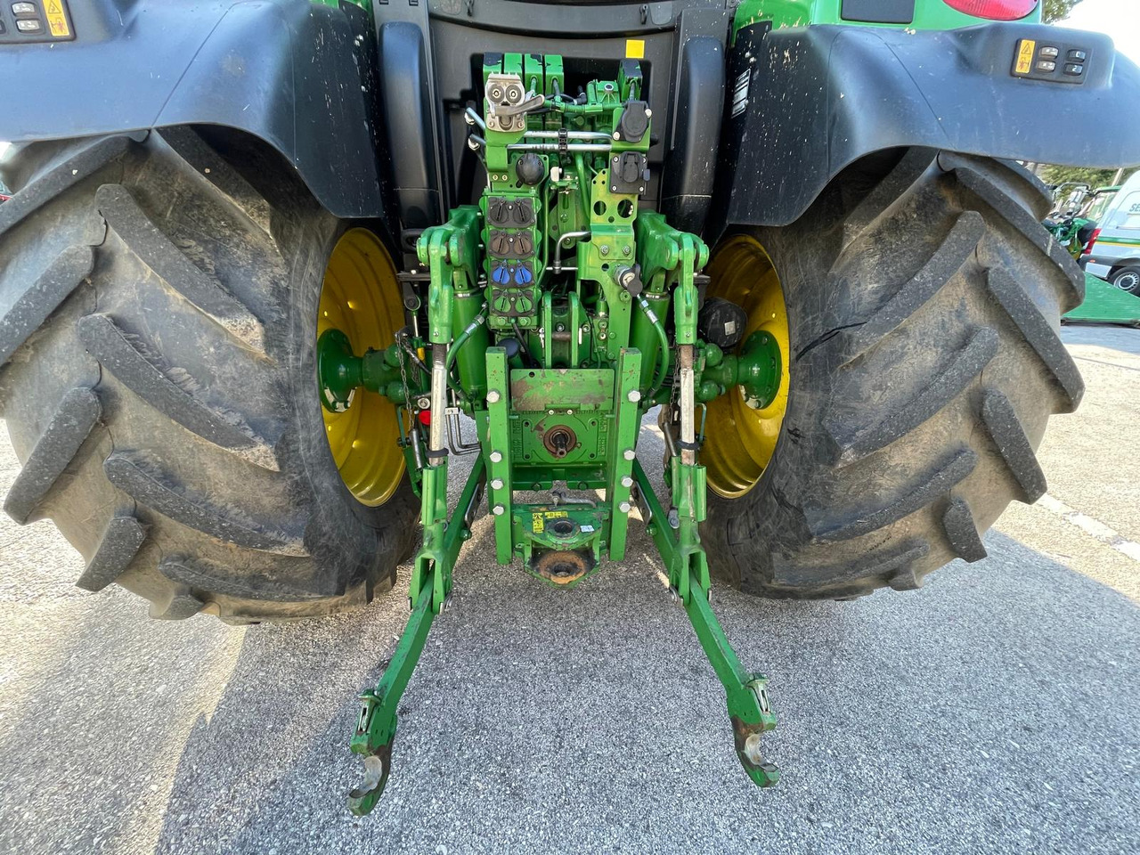 JOHN DEERE 6130 R - 拖拉机:图4 JOHN DEERE 6130 R - 拖拉机:图4