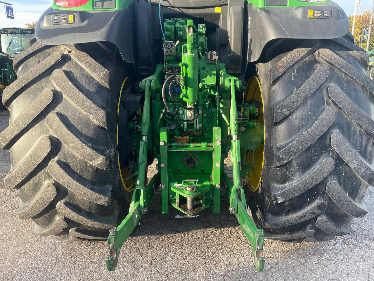 JOHN DEERE 6175 R - 拖拉机:图4 JOHN DEERE 6175 R - 拖拉机:图4
