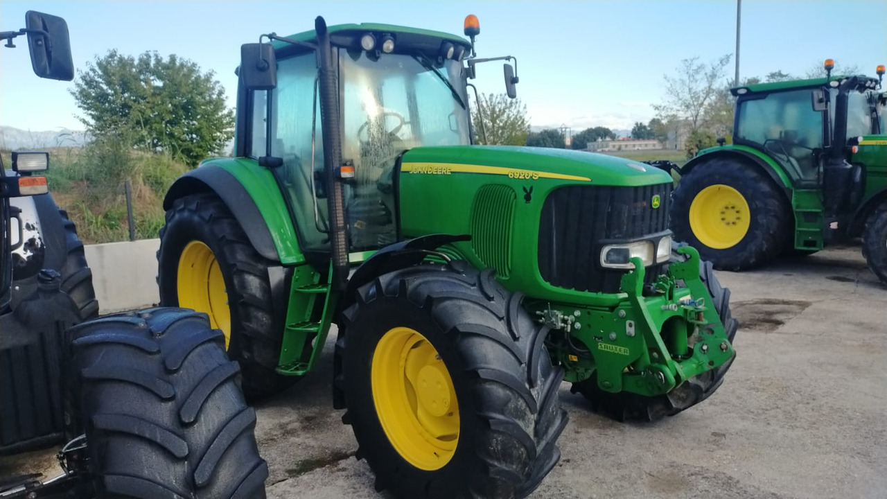 JOHN DEERE 6920 S - 拖拉机:图4 JOHN DEERE 6920 S - 拖拉机:图4