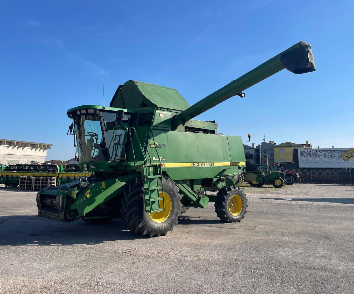 JOHN DEERE MIETITREBBIA CTS - 联合收割机:图1 JOHN DEERE MIETITREBBIA CTS - 联合收割机:图1