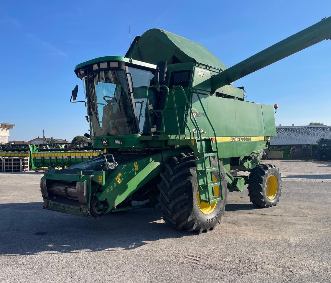 JOHN DEERE MIETITREBBIA CTS - 联合收割机:图2 JOHN DEERE MIETITREBBIA CTS - 联合收割机:图2