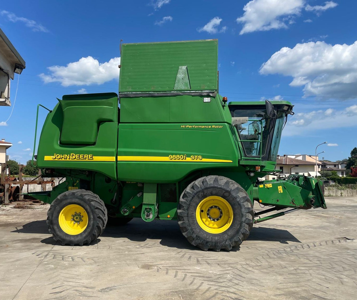 JOHN DEERE MIETITREBBIA STS 9880 - 联合收割机:图4 JOHN DEERE MIETITREBBIA STS 9880 - 联合收割机:图4