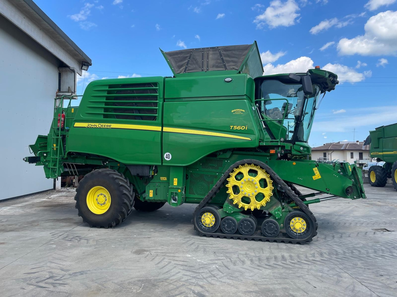 JOHN DEERE MIETITREBBIA T 560 - 联合收割机:图2 JOHN DEERE MIETITREBBIA T 560 - 联合收割机:图2