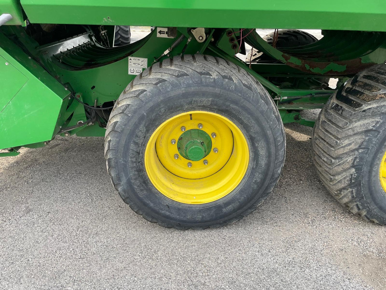 JOHN DEERE PRESSA L1534 - 方形打包机:图5 JOHN DEERE PRESSA L1534 - 方形打包机:图5
