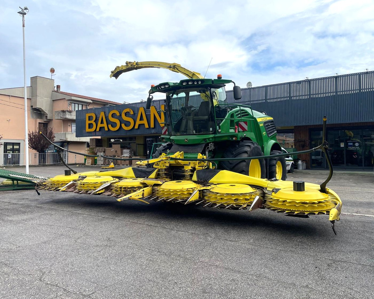 JOHN DEERE TRINCIA 9900i - 饲料收割机:图1 JOHN DEERE TRINCIA 9900i - 饲料收割机:图1