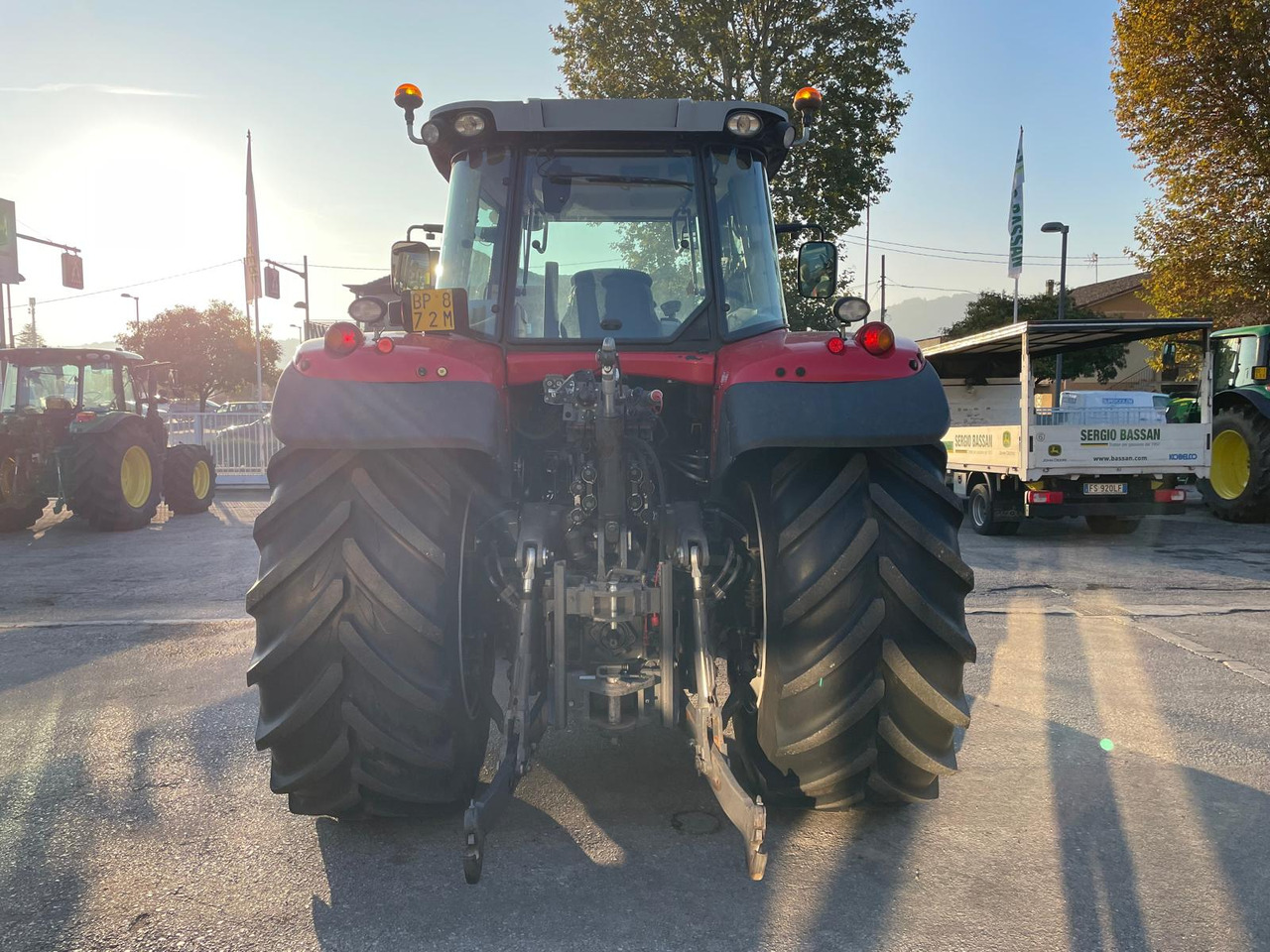 MASSEY FERGUSON 7718 DYNA-VT - 拖拉机:图3 MASSEY FERGUSON 7718 DYNA-VT - 拖拉机:图3