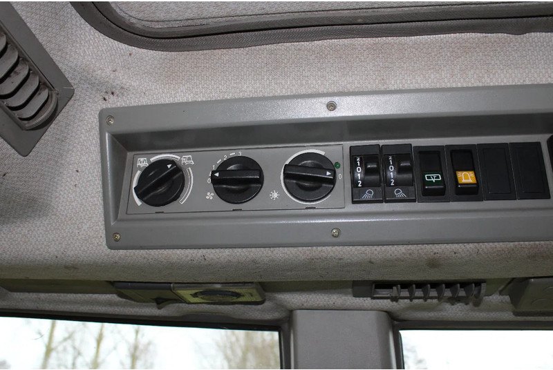 拖拉机 Fendt FAVORIT 716 VARIO Favorit 716 vario:图15 拖拉机 Fendt FAVORIT 716 VARIO Favorit 716 vario:图15