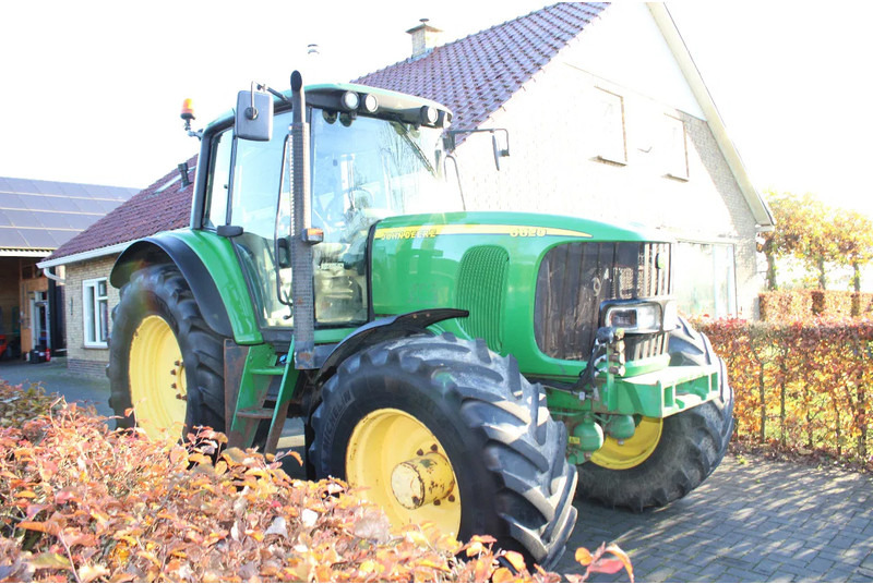 John Deere 6620 - 拖拉机:图1 John Deere 6620 - 拖拉机:图1
