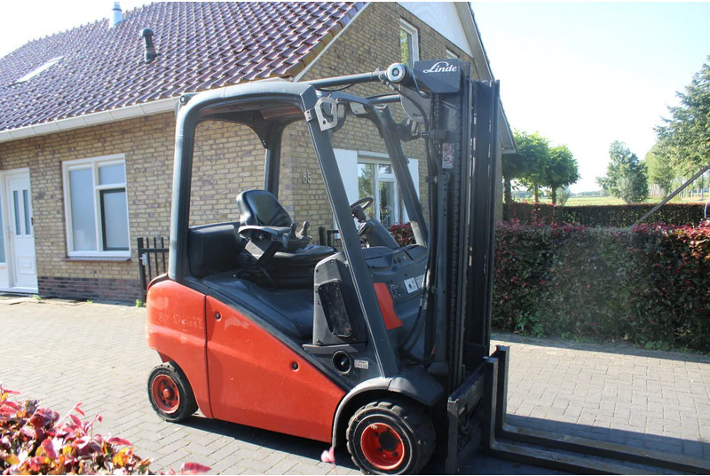 Linde H20D - 叉车:图2 Linde H20D - 叉车:图2