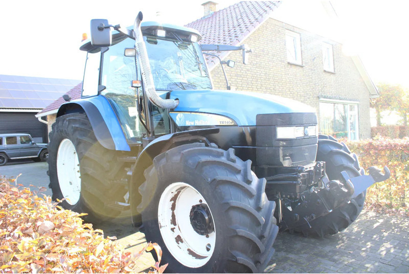 New Holland TM 140 - 拖拉机:图2 New Holland TM 140 - 拖拉机:图2