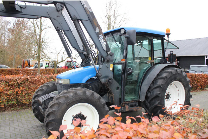 New Holland TN75S - 拖拉机:图5 New Holland TN75S - 拖拉机:图5