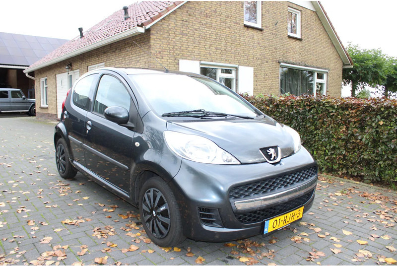 Peugeot 107 - 掀背车:图1 Peugeot 107 - 掀背车:图1